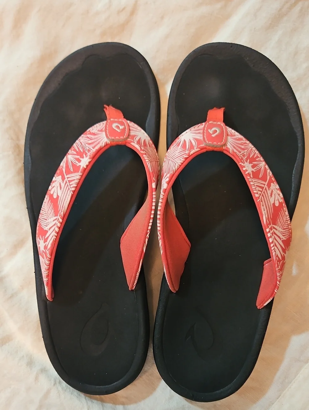 Olukai Womens Flip Flops - Red Tropical - Picture 1 of 5